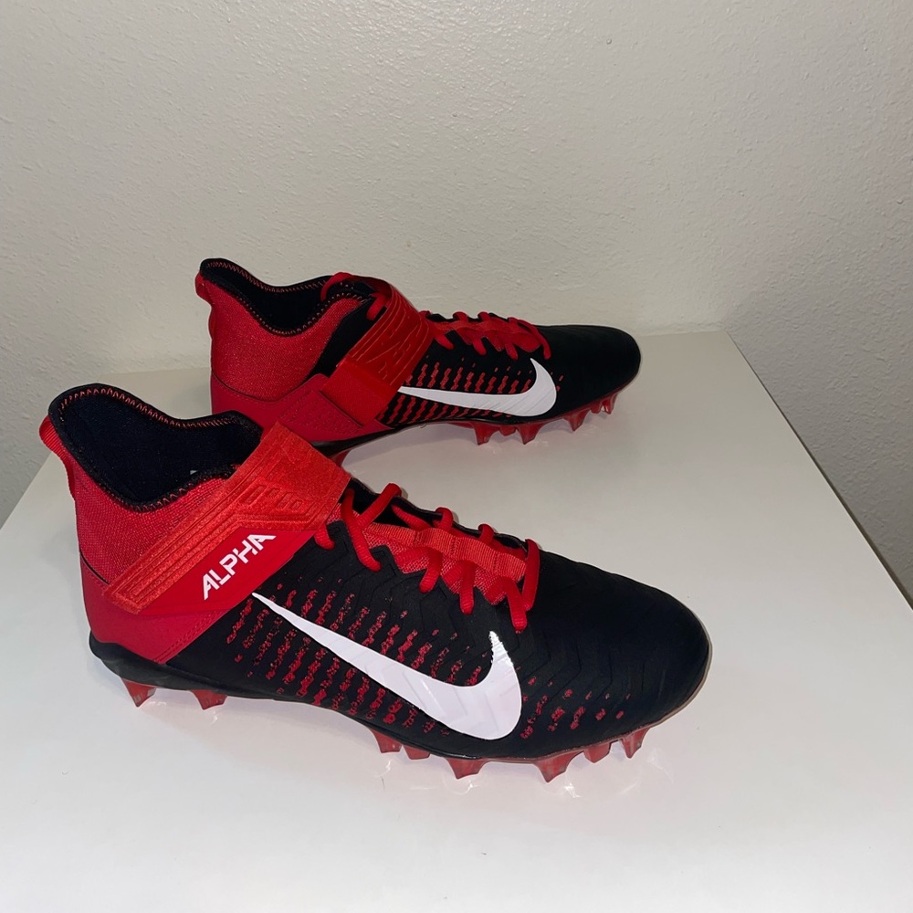 Size 12.5 Nike Alpha Menace Pro 2 Mid Football Cleats BV3945-600 Team Bred